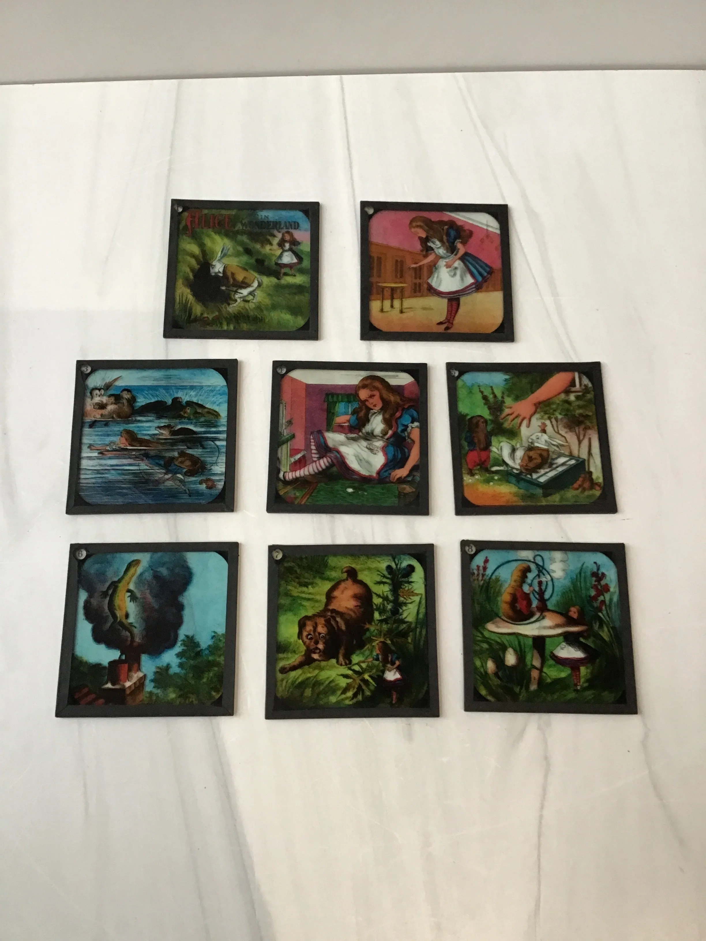 -Alice in Wonderland 24 box slide set*